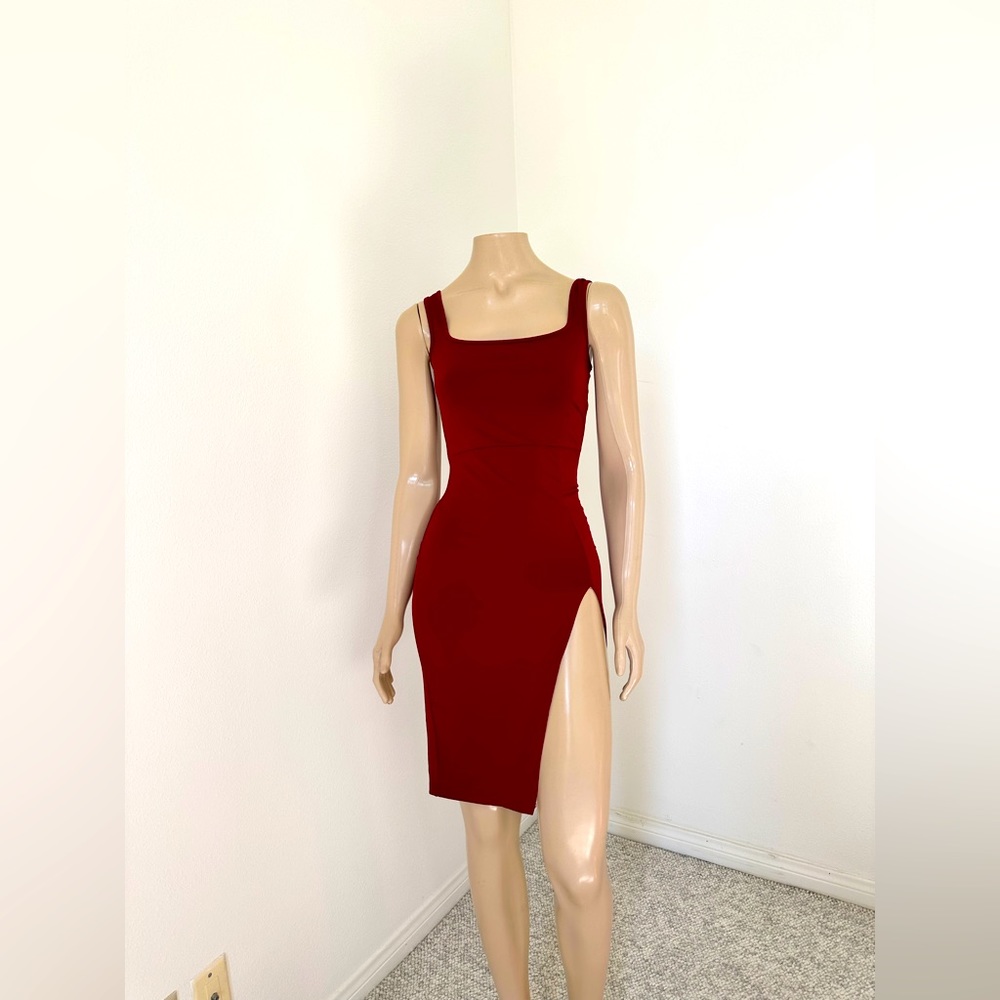 Stretchy wine dress used size S